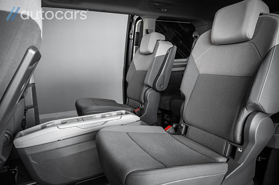 Volkswagen Multivan 26 of 30
