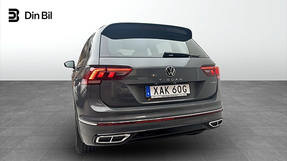 Volkswagen Tiguan 5 of 12