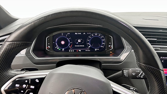 Volkswagen Tiguan 9 of 12