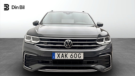 Volkswagen Tiguan 4 of 12