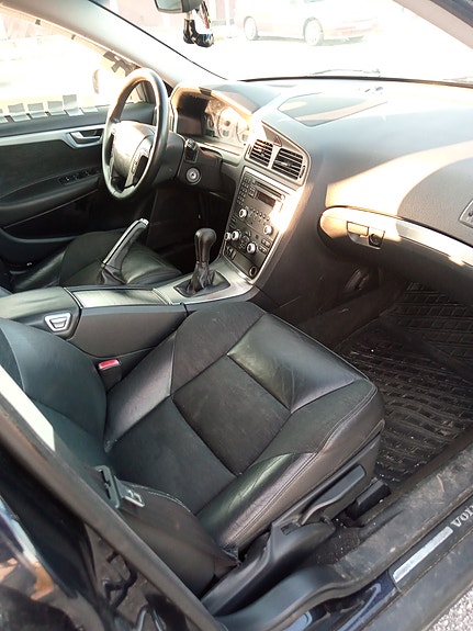 Volvo V70 6 of 10