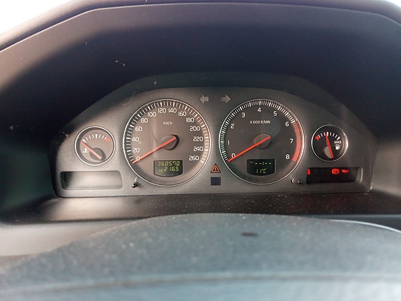 Volvo V70 9 of 10