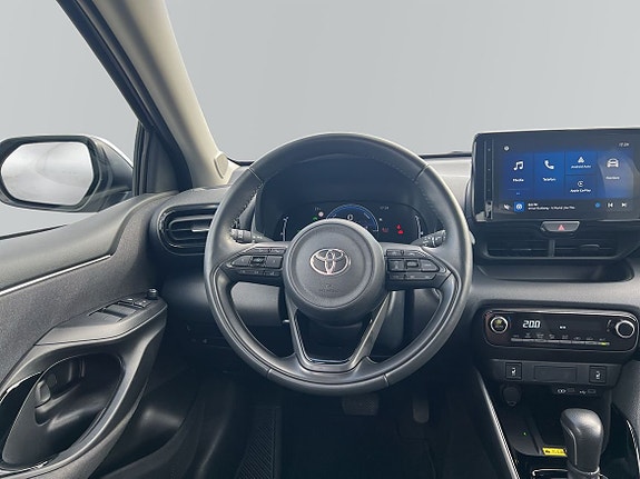 Toyota Yaris 9 of 10