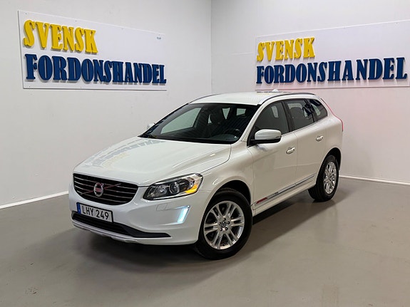 Volvo XC60 2 of 5