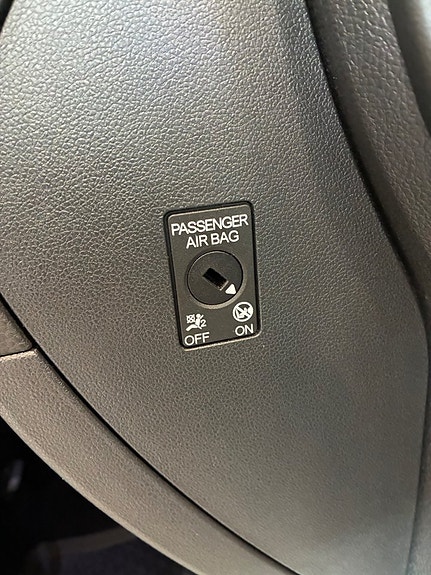 Volkswagen Golf Sportsvan 22 of 22