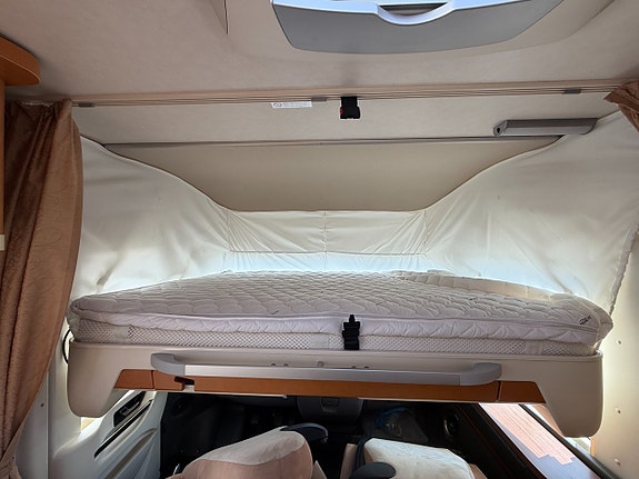 Hymer B 698 CL 158HK (Kamkedja) Queensbed & hyttsäng! Stort garage! 14 of 18