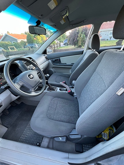 Kia Cerato 5 of 7