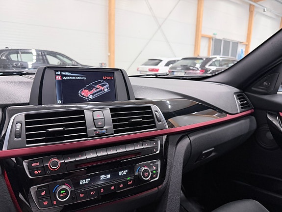 BMW 318d 13 of 19