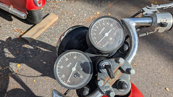 Suzuki GT50 5 of 12