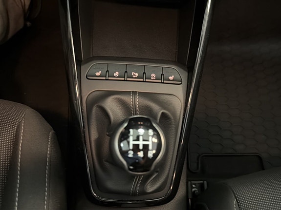Kia Rio 18 of 21