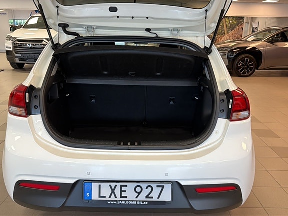 Kia Rio 9 of 21