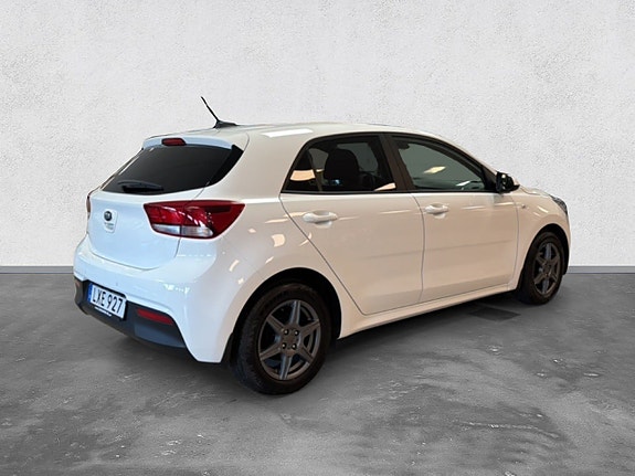Kia Rio 5 of 21