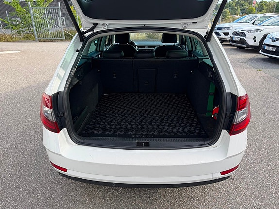 Skoda Octavia 13 of 21