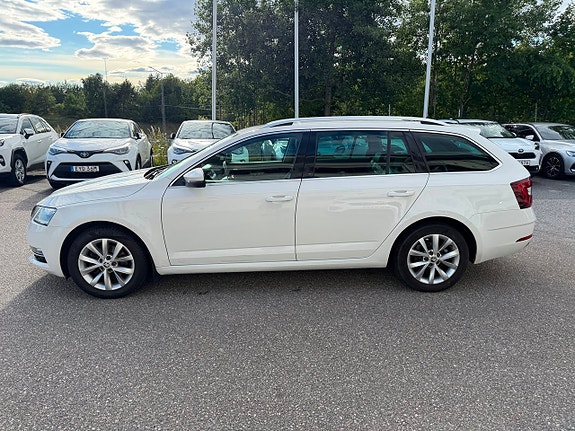 Skoda Octavia 6 of 21