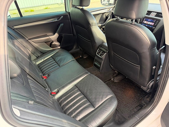 Skoda Octavia 12 of 21
