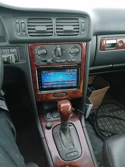 Volvo XC70 6 of 8