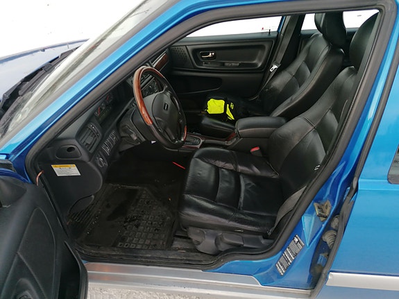 Volvo XC70 7 of 8