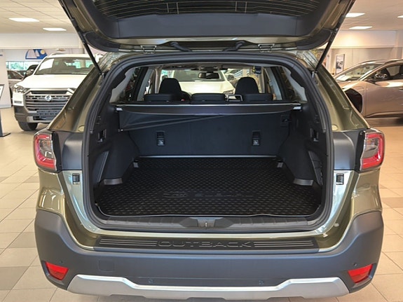 Subaru Outback 9 of 23