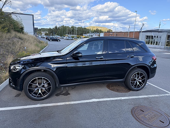 Mercedes-Benz GLC300 de 5 of 5