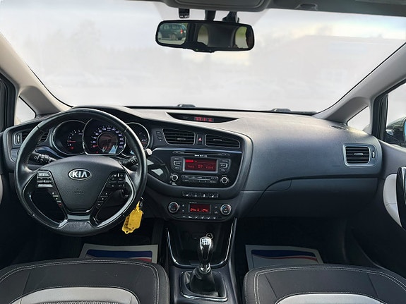 Kia Ceed 11 of 15