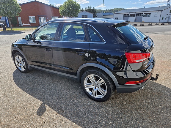 Audi Q3 4 of 5