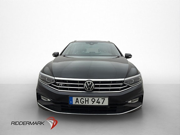 Volkswagen Passat 2 of 5
