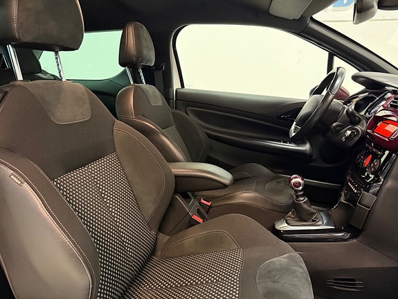 Citroen DS3 17 of 27