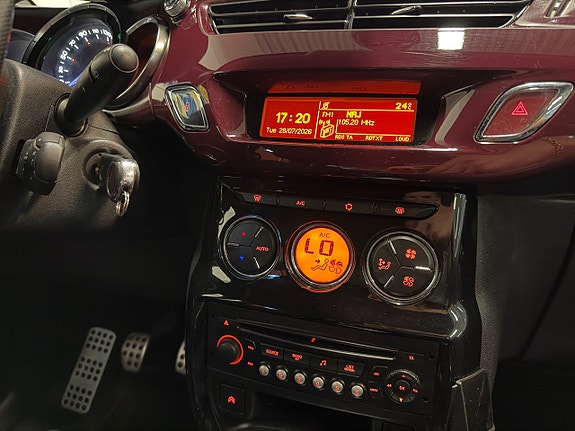 Citroen DS3 25 of 27