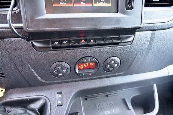 Renault Master 13 of 15
