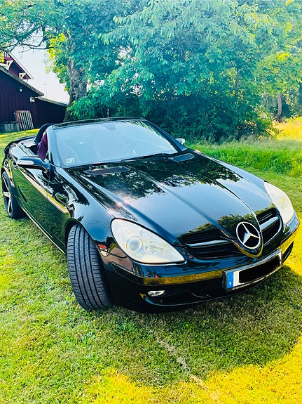 Mercedes-Benz SLK350 5 of 5