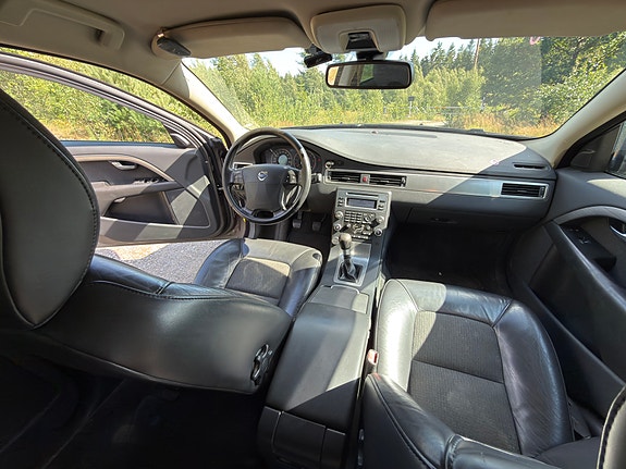 Volvo V70 5 of 5