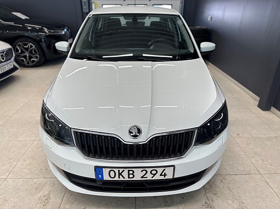 Skoda Fabia 3 of 5