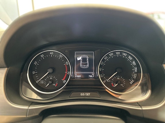 Skoda Fabia 15 of 17
