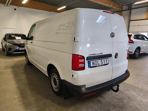 Volkswagen Transporter 4 of 5