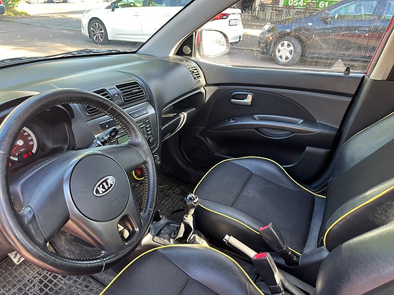 Kia Picanto 4 of 4