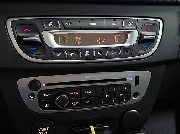 Renault Megane 18 of 22