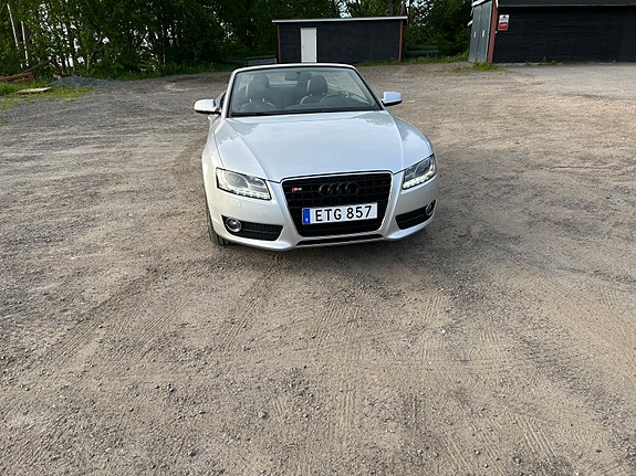 Audi Cabriolet 4 of 5