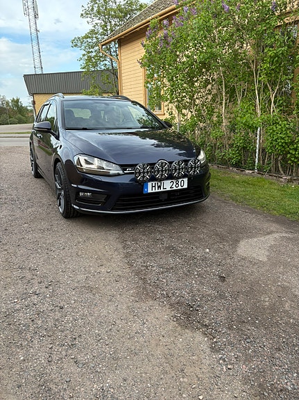 Volkswagen Golf VII 3 of 5