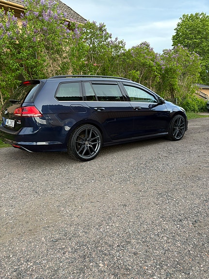 Volkswagen Golf VII 4 of 5