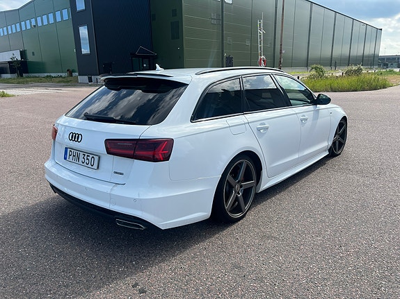 Audi A6 4 of 5