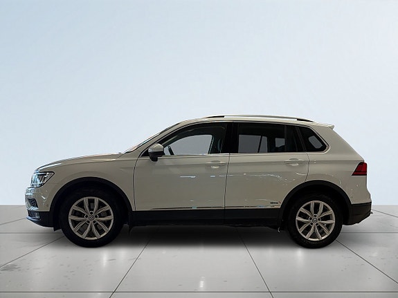 Volkswagen Tiguan 4 of 5