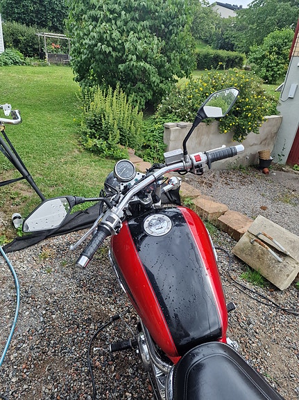 Suzuki VZ800 Marauder 4 of 8