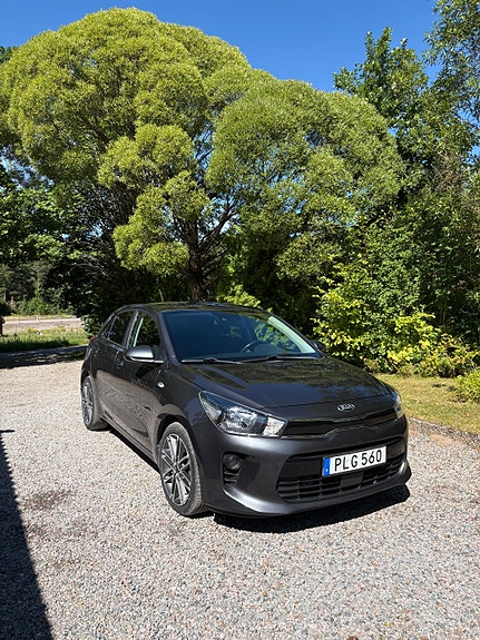 Kia Rio 2 of 5