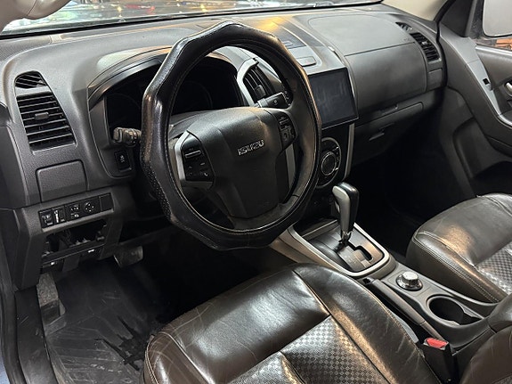 Isuzu D-max 7 of 15