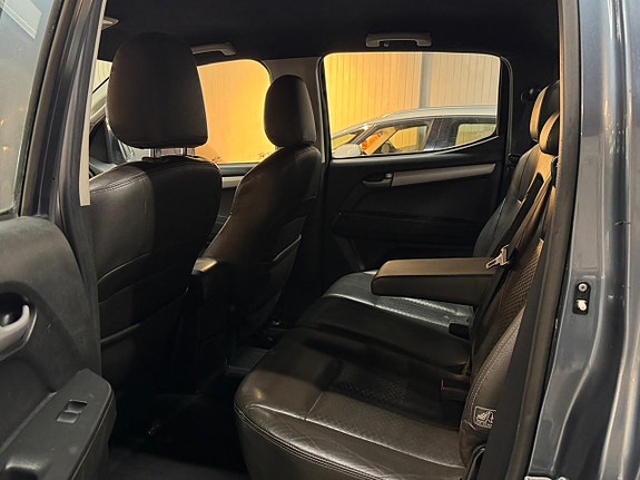 Isuzu D-max 15 of 15