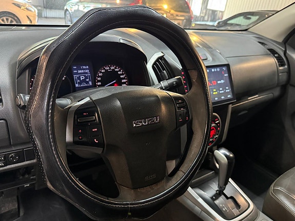 Isuzu D-max 9 of 15