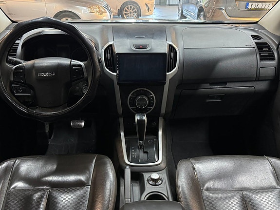 Isuzu D-max 6 of 15
