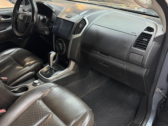 Isuzu D-max 8 of 15