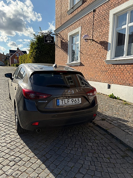 Mazda 3 3 of 5