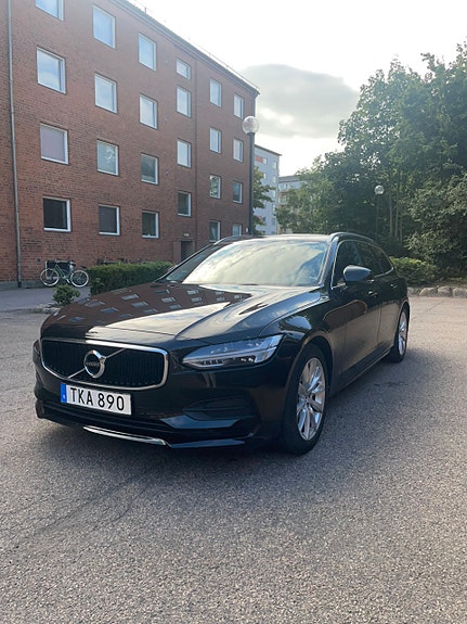 Volvo V90 3 of 5